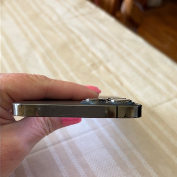 IPhone 12 ProMax - Picture 5 of 6